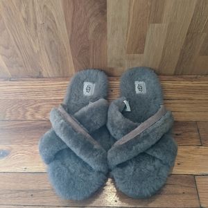 Ugg fuzzette slippers